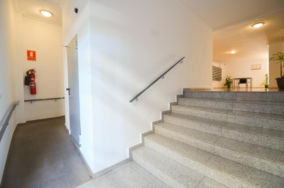 Schoene Wohnung Mit Pool , Wi-Fi Und Privat Garage Torrevieja Zewnętrze zdjęcie