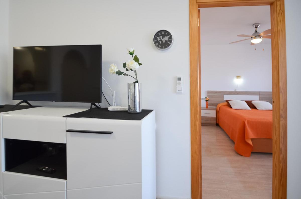 Schoene Wohnung Mit Pool , Wi-Fi Und Privat Garage Torrevieja Zewnętrze zdjęcie